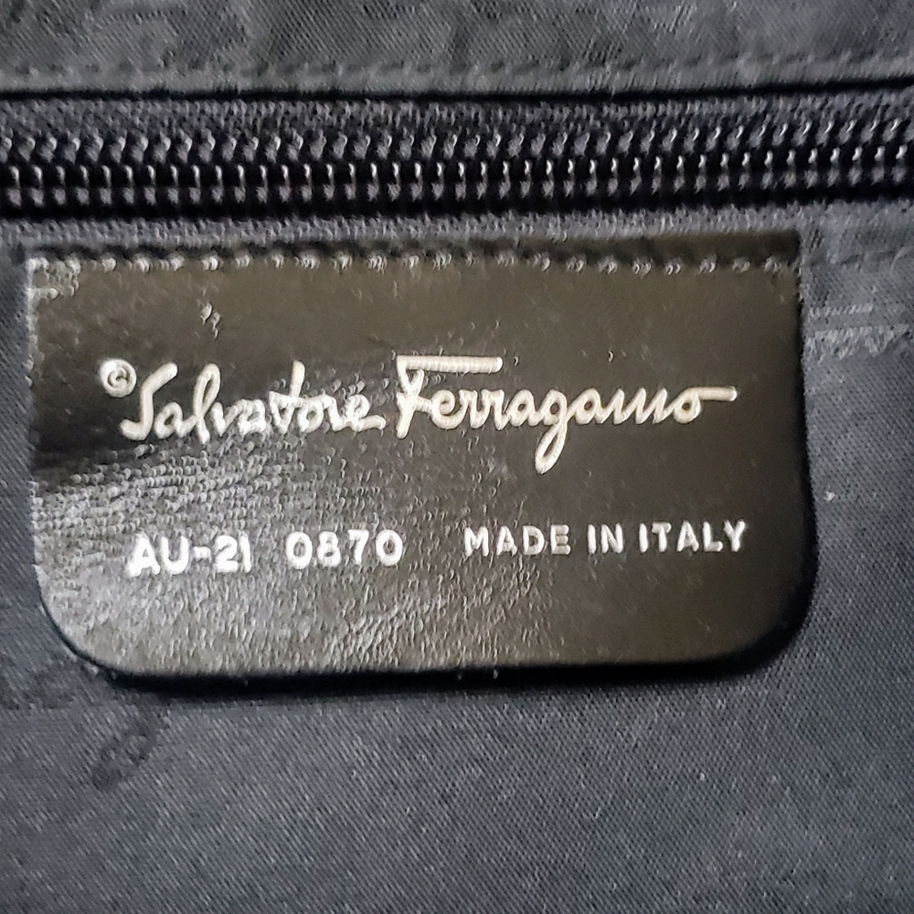 SOLD - Salvatore Ferragamo Gancini Shoulder Hobo Bag - Picture 8 of 16